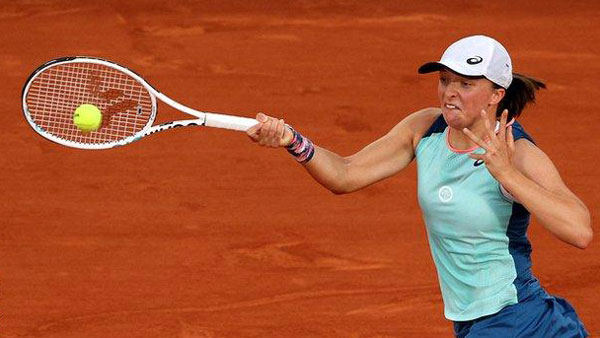 Iga Swiatek Beats Coco Gauff In Paris Final