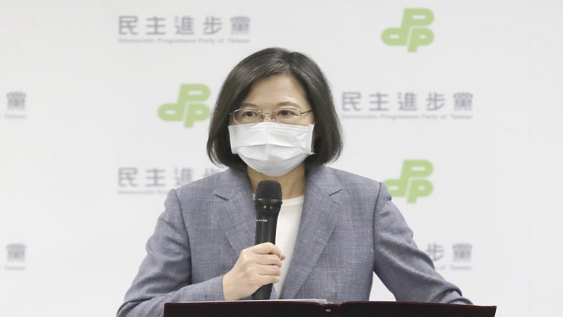 দলীয় প্রধানের পদ ছাড়ার ঘোষণা দিলেন তাইওয়ানের প্রেসিডেন্ট দলীয় প্রধানের পদ ছাড়ার ঘোষণা দিলেন তাইওয়ানের প্রেসিডেন্ট