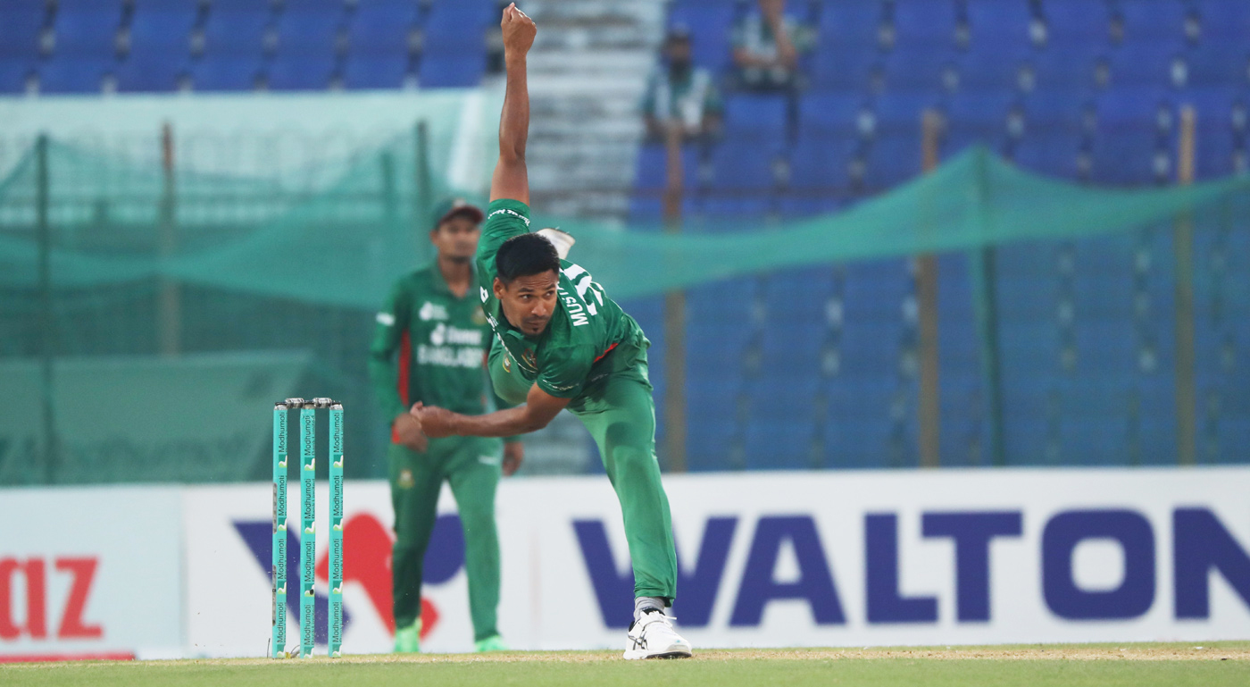 মুস্তাফিজকে নিয়ে যা বললেন হাথুরু
