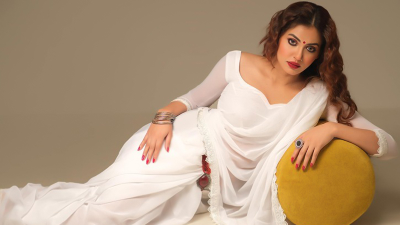 ‘সবাই নষ্ট কেউ গোপনে কেউ ওপেনে’