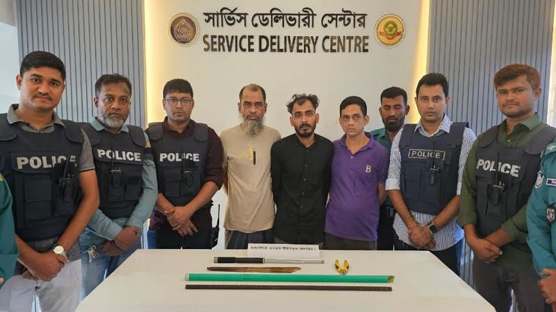 নিজে খুন থেকে বাঁচতে আরেক খুন!