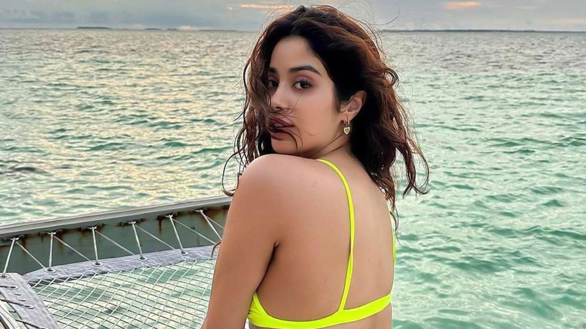 শিখরের সঙ্গে সম্পর্ক? মেনেই নিলেন জাহ্নবী?