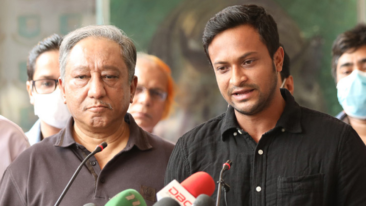 পাপনের বাসায় গভীর রাতে সাকিব-হাতুরু বৈঠক
