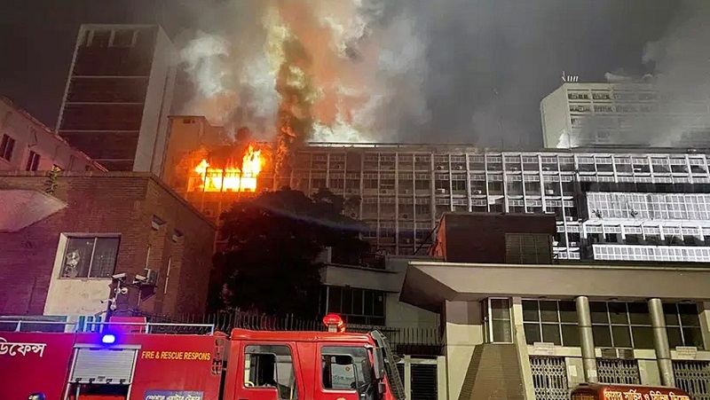 সচিবালয়ে আগুনের প্রাথমিক প্রতিবেদন জমা কাল, আলামত যাবে বিদেশে