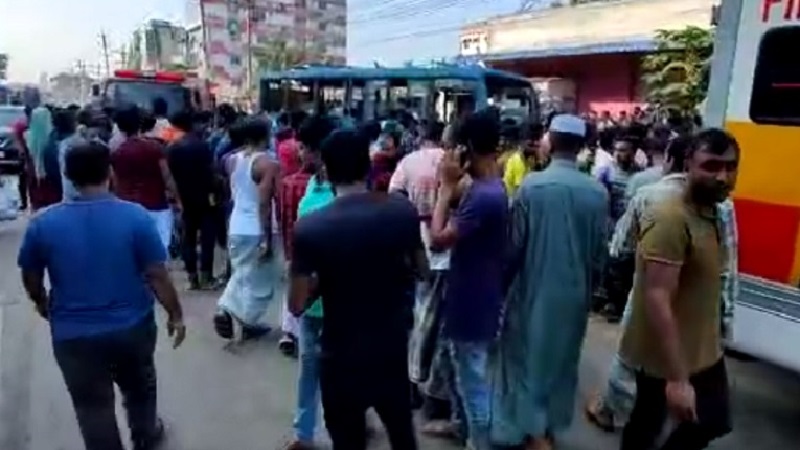 সড়কে হারিয়ে যাওয়া টাকা খুঁজতে গিয়ে লাশ হলেন লাল মিঞা 