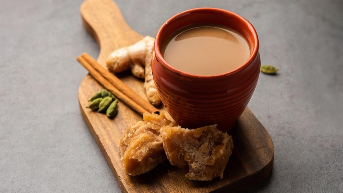 Benefits of drinking jaggery tea instead of sugar in winter