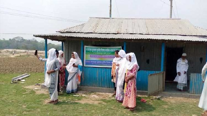 বিশ্বে প্রথম হিজড়াদের মসজিদ