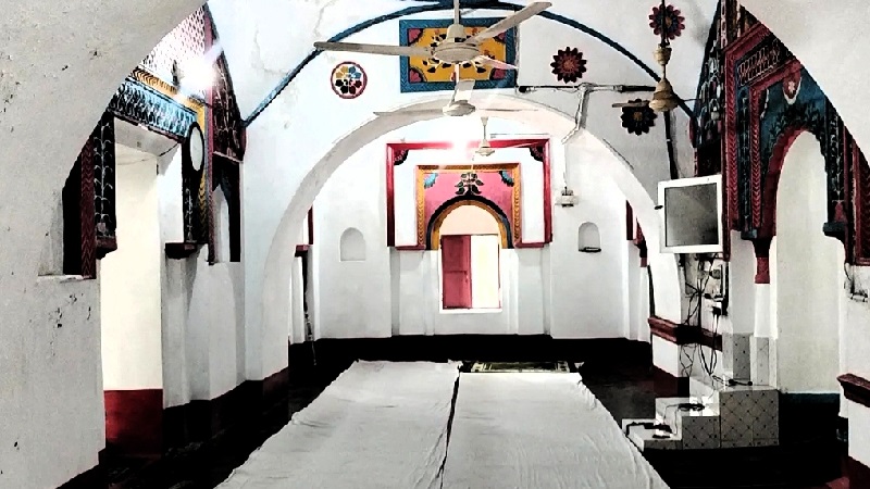 গরমে শীতল আর শীতে উষ্ণ থাকে যে মসজিদ 
